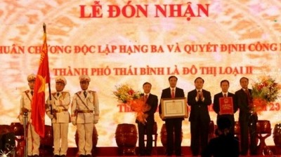 Thai Binh city receives notable order - ảnh 1
